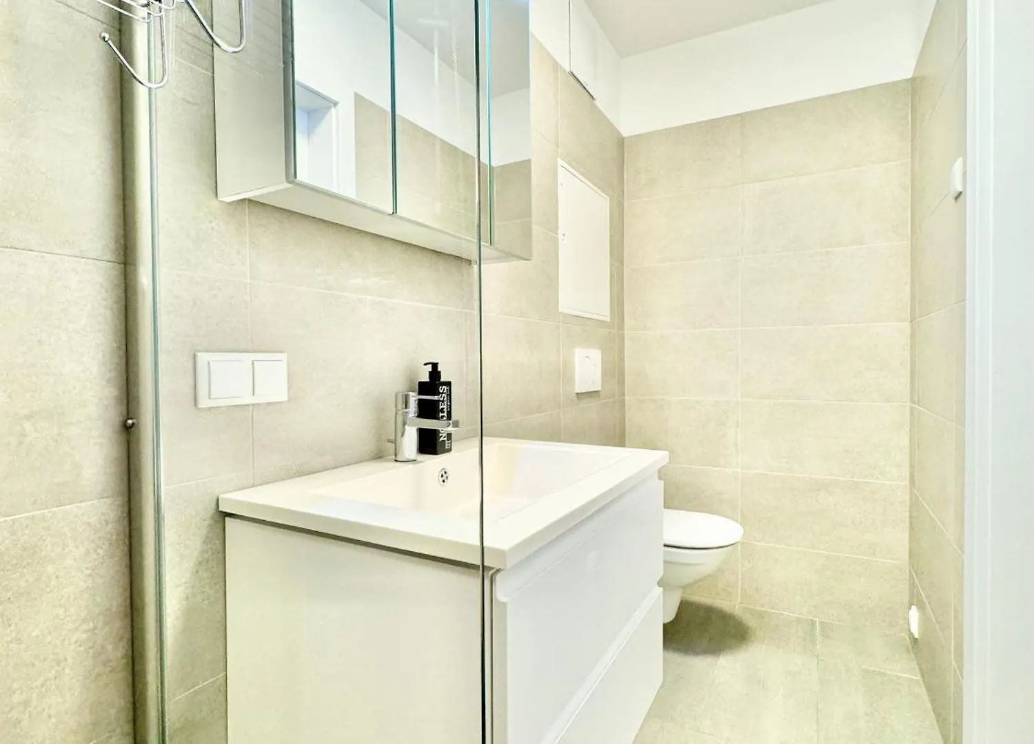 Designer Wohnung Mit Balkon Vienna 0*,  Austria