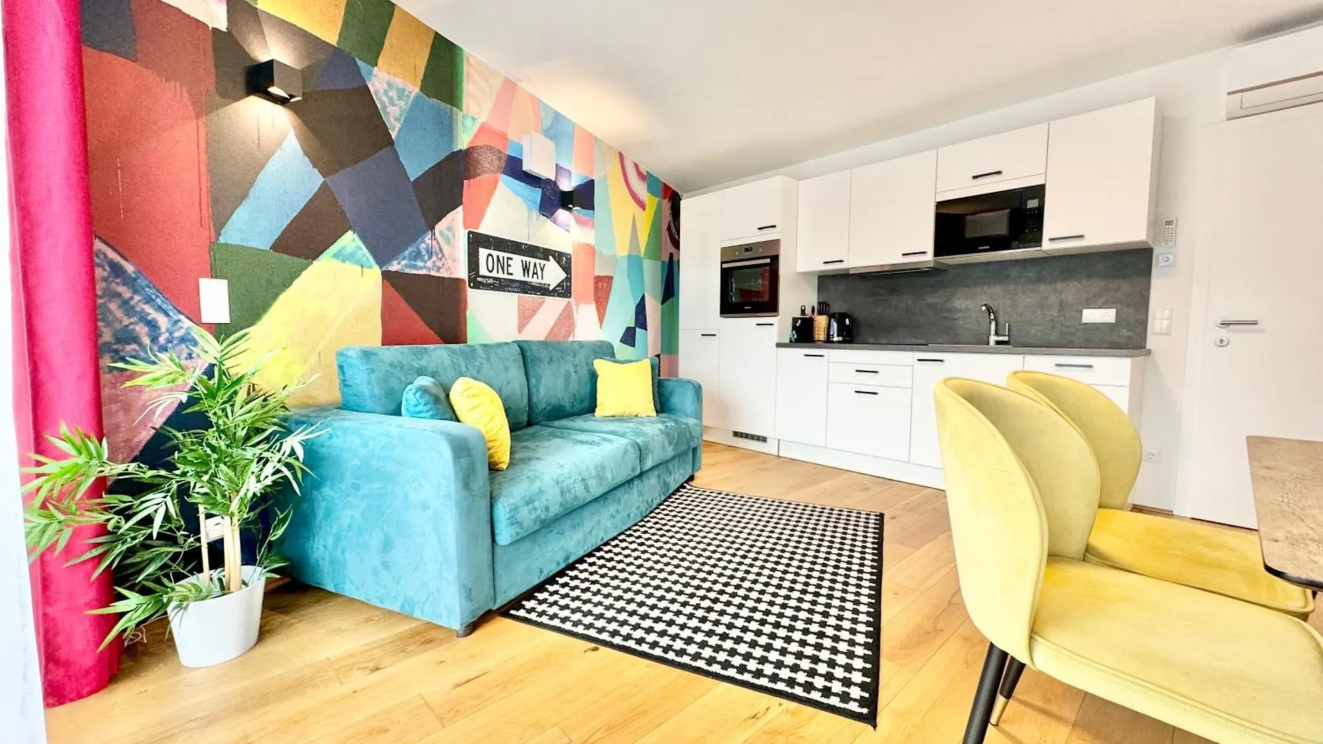Designer Wohnung Mit Balkon Vienna Austria