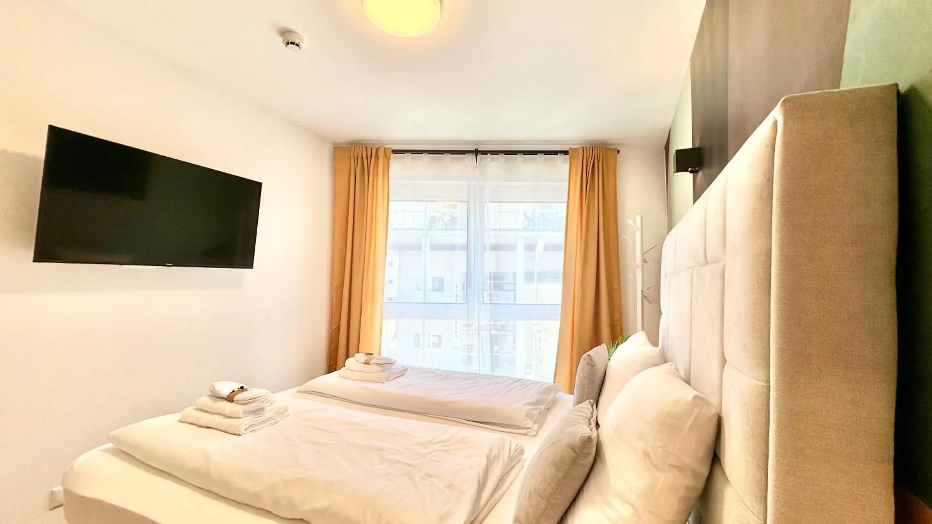 Designer Wohnung Mit Balkon Vienna 0*,  Austria